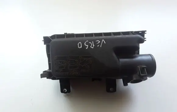Toyota Verso-S Air filter box 47150