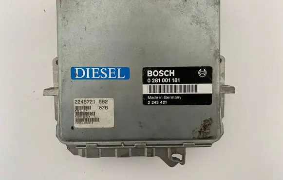 BMW 5 E34 Engine control unit/module 2243421 0281001181