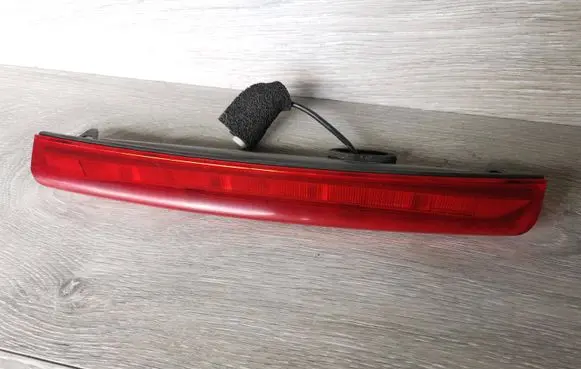 Toyota Avensis T250 Third/center stoplight