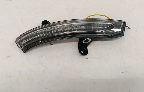 Renault Arkana Mirror indicator light 
