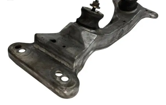 BMW 3 E46 Gearbox mounting bracket 6760297 22316760297