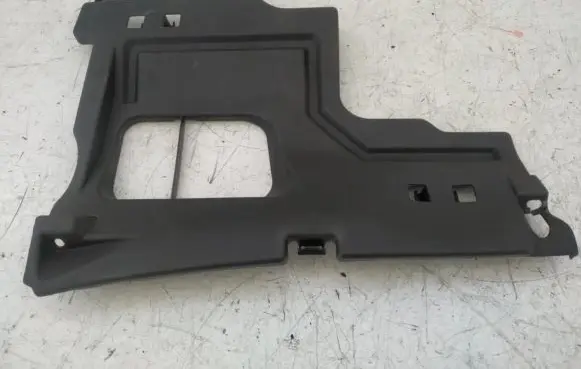 Toyota Auris 150 Dashboard lower bottom trim panel 55606-02030