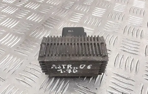 Opel Astra G Glow plug pre-heat relay 51299018a 55354141