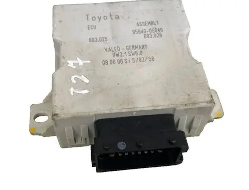 Toyota Avensis T250 Window wiper relay 8594005040