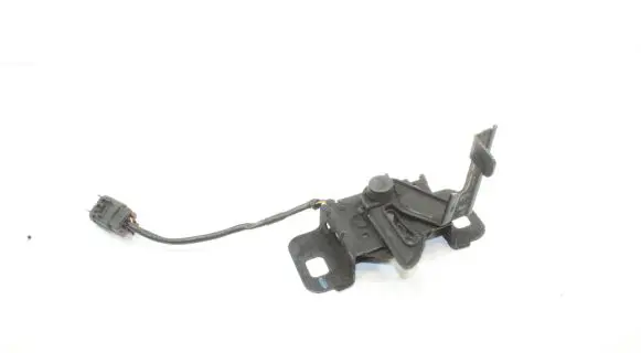 Chevrolet Orlando Engine bonnet (hood) release handle