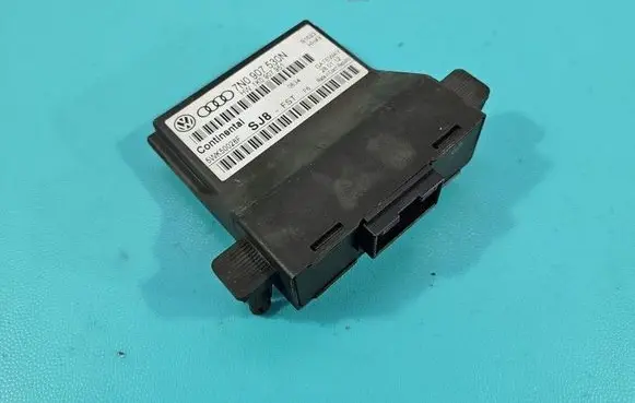 Volkswagen Touran I Central body control module 7N0907530N IMPRK1579031