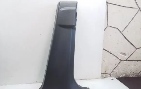 (B) pillar trim (bottom)