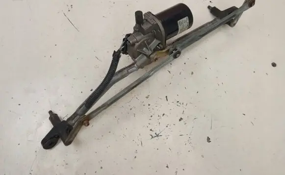 Fiat Punto (188) Front wiper linkage and motor