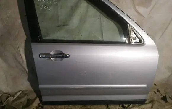 Honda CR-V Front door pilkos