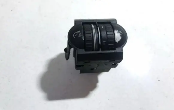 Volkswagen Golf V Headlight level height control switch 1k0941333
