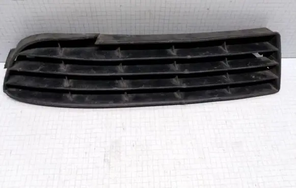Audi A6 S6 C4 4A Front bumper lower grill 4A0807345J