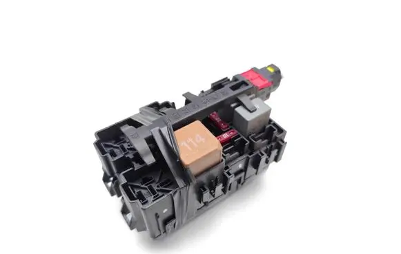 Toyota ProAce City Fuse module B2K1Z0821