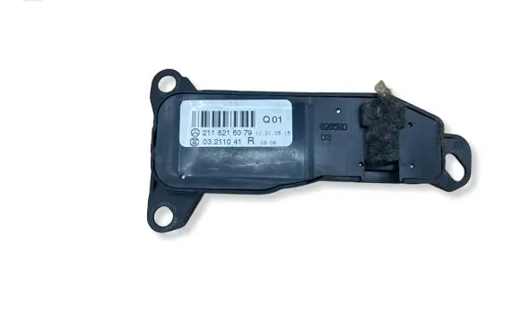Mercedes-Benz E W211 Wing mirror switch 2118216079