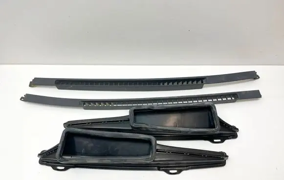 Mercedes-Benz SL R129 Dashboard air vent grill cover trim A1296890180 A1296890280