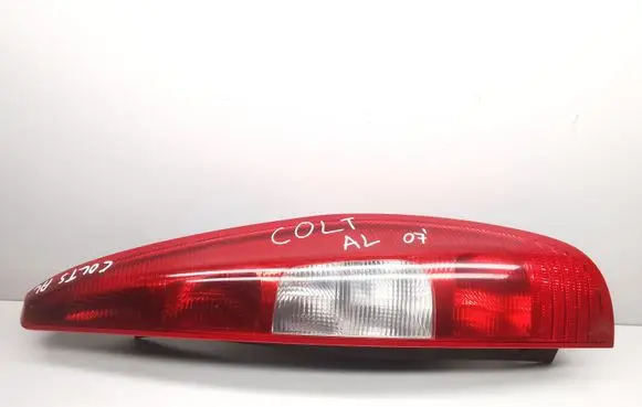 Mitsubishi Colt Rear/tail lights 8330A236