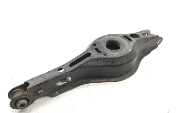 Toyota C-HR I Rear upper control arm/wishbone 