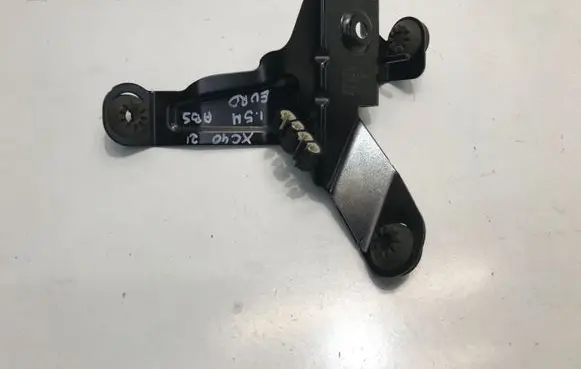 Volvo XC40 ABS pump bracket 31670431 8888765205