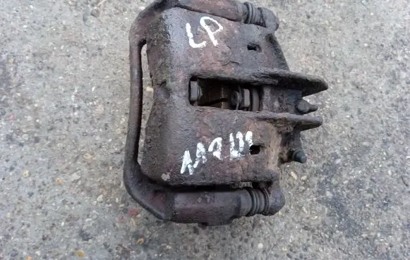 Volvo S40, V40 Front brake caliper