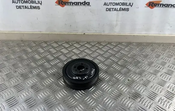 Volkswagen PASSAT B8 Crankshaft pulley 04L105243V200