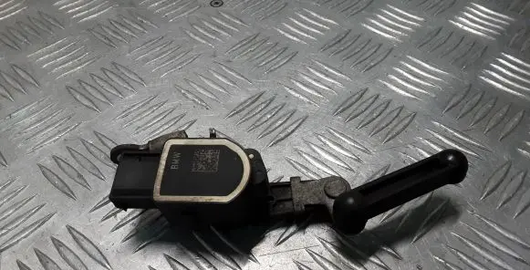 BMW 7 F01 F02 F03 F04 Air suspension front height level sensor 37146788571 6788571