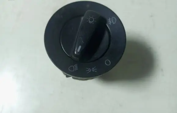 Volkswagen PASSAT B5.5 Light switch 1C0941531 C1T3179