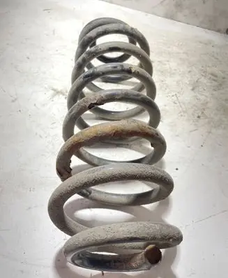 BMW 5 E39 Rear coil spring