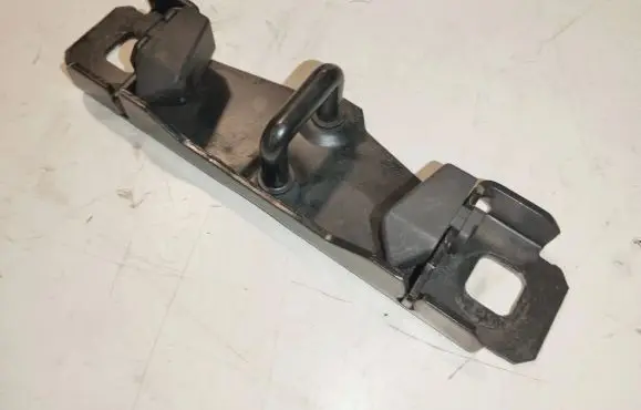 Ford Focus C-MAX Loading door lock loop/hook striker 3M51R404B12