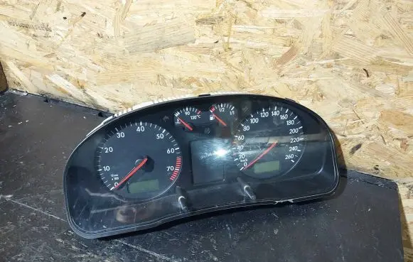 Volkswagen PASSAT B5 Speedometer (instrument cluster) 09052069906
