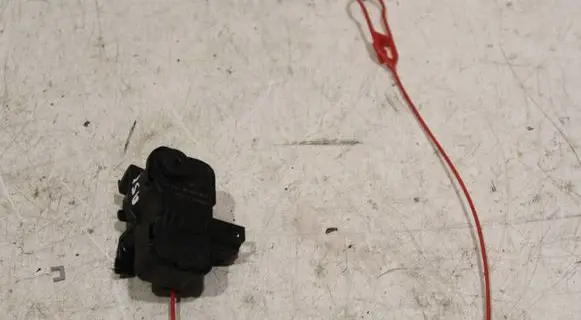 Audi A5 8T 8F Fuel tank cap lock motor 8K0862153F