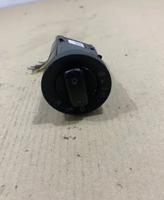 Audi A4 S4 B7 8E 8H Light switch 8E0941531C