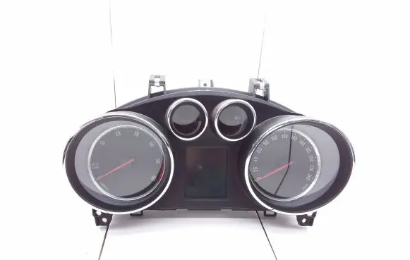 Opel Mokka X Speedometer (instrument cluster) 95136701 654663731