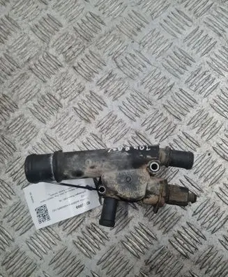 Engine coolant pipe/hose