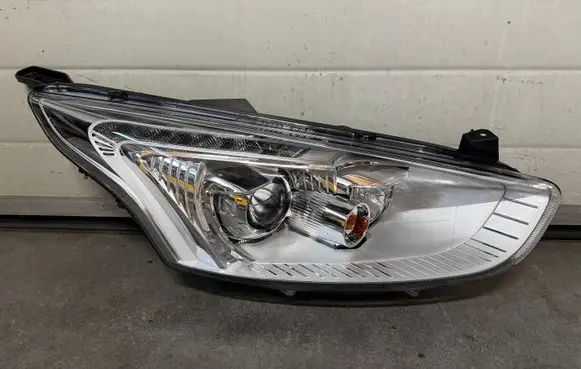 Ford B-MAX Headlight/headlamp AV1113W029CG