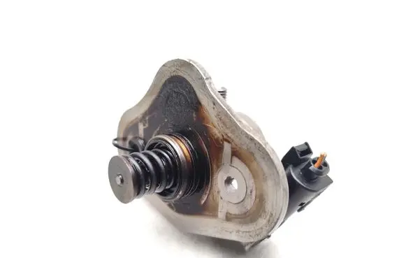 BMW 3 E92 E93 Fuel injection high pressure pump 7562473 0261520041