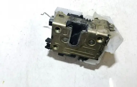 Renault Scenic I Front door lock