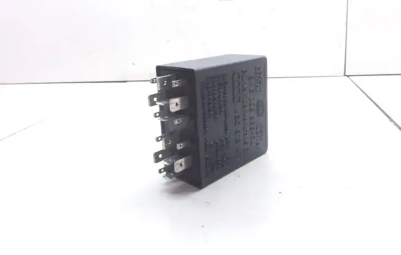 Audi A6 S6 C5 4B Other relay 4B0919471 5KG00656804
