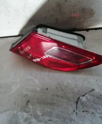 Opel Astra J Tailgate rear/tail lights 1090098