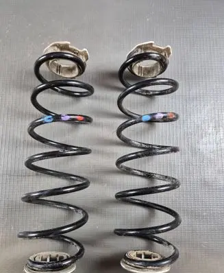 Peugeot 208 II Rear coil spring 9829870880