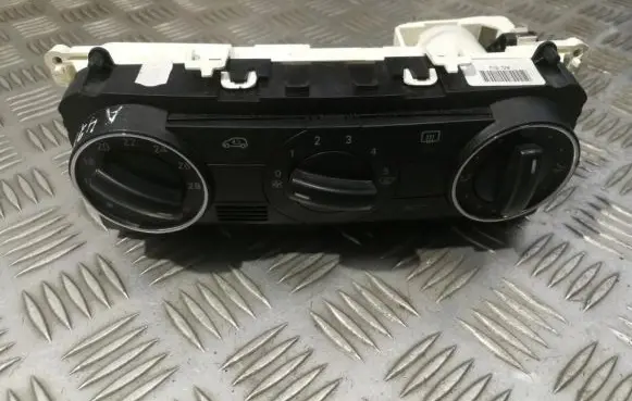 Mercedes-Benz A W169 Climate control unit A1698301385 69780005