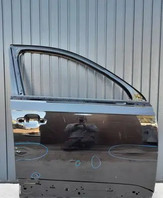 Audi Q7 4M Front door