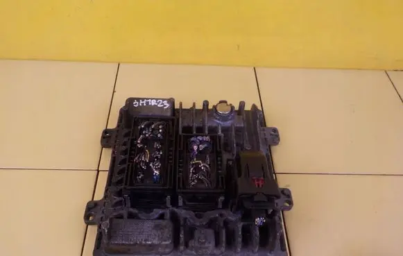 Opel Astra J Engine control unit/module 55486549 B16DTH LVL