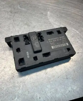 Mercedes-Benz Vito Viano W639 Door control unit/module 6398200026 356177 ZGS004