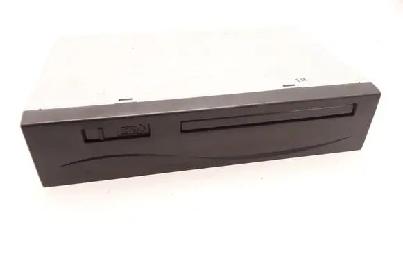 Toyota Avensis T250 CD/DVD changer 8684153041