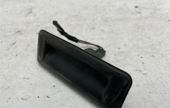 Tailgate opening switch