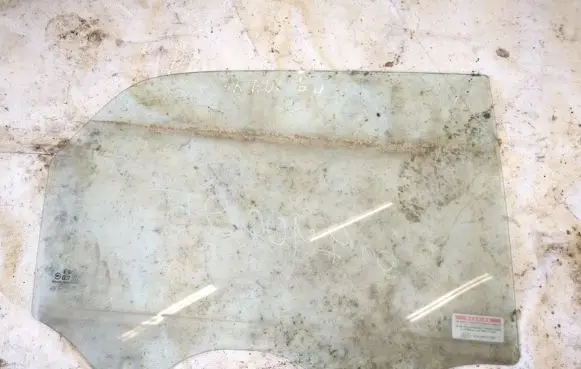 KIA Sportage Rear door window glass