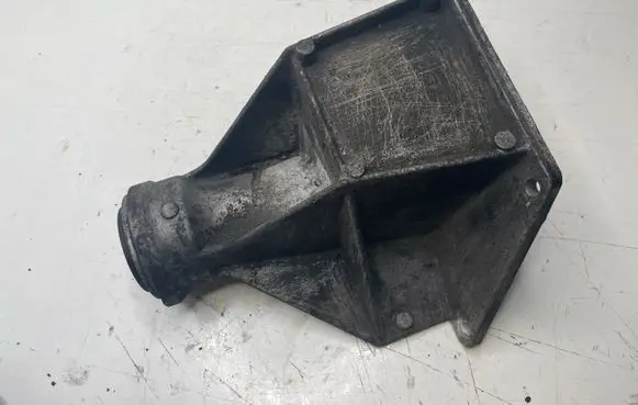 BMW X5 E53 Driveshaft support bearing bracket 7503120