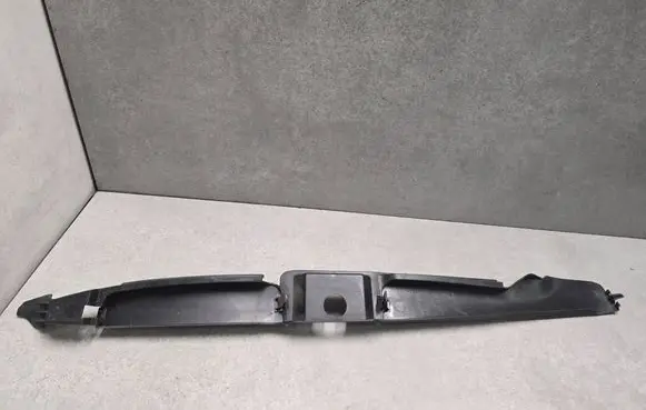 Volkswagen Tiguan Fender end trim 5N0821111
