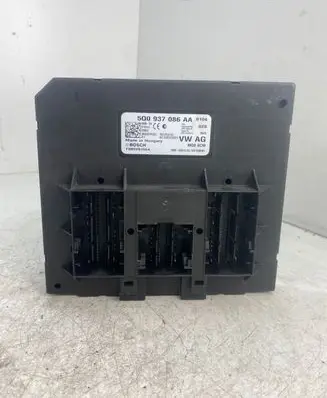 Volkswagen Golf Sportsvan Comfort/convenience module 5Q0937086AA F005V01554
