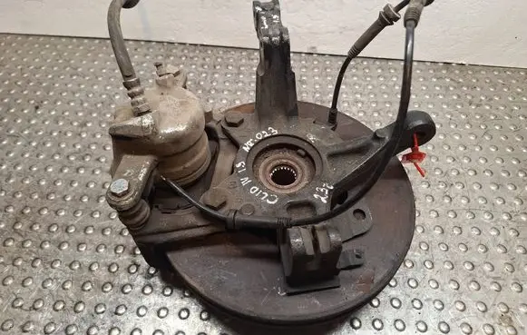 Renault Clio IV Front wheel hub spindle knuckle S14766023 400145894R