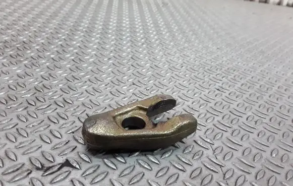 Mitsubishi Space Star Fuel Injector clamp holder
